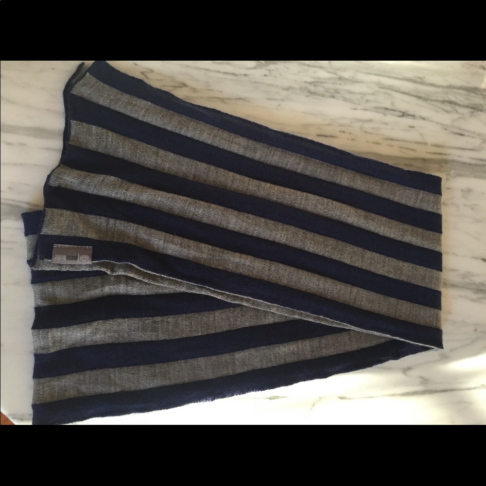 Men’s scarf blue